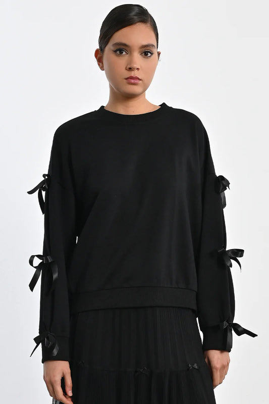 YOUNG LADIES KNITTED SWEAT