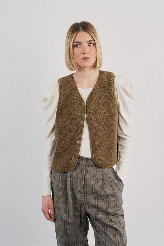 Young Ladies Woven Sleeveless Jacket